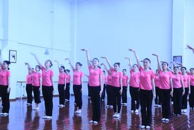 高校学生歌舞比赛4.jpg